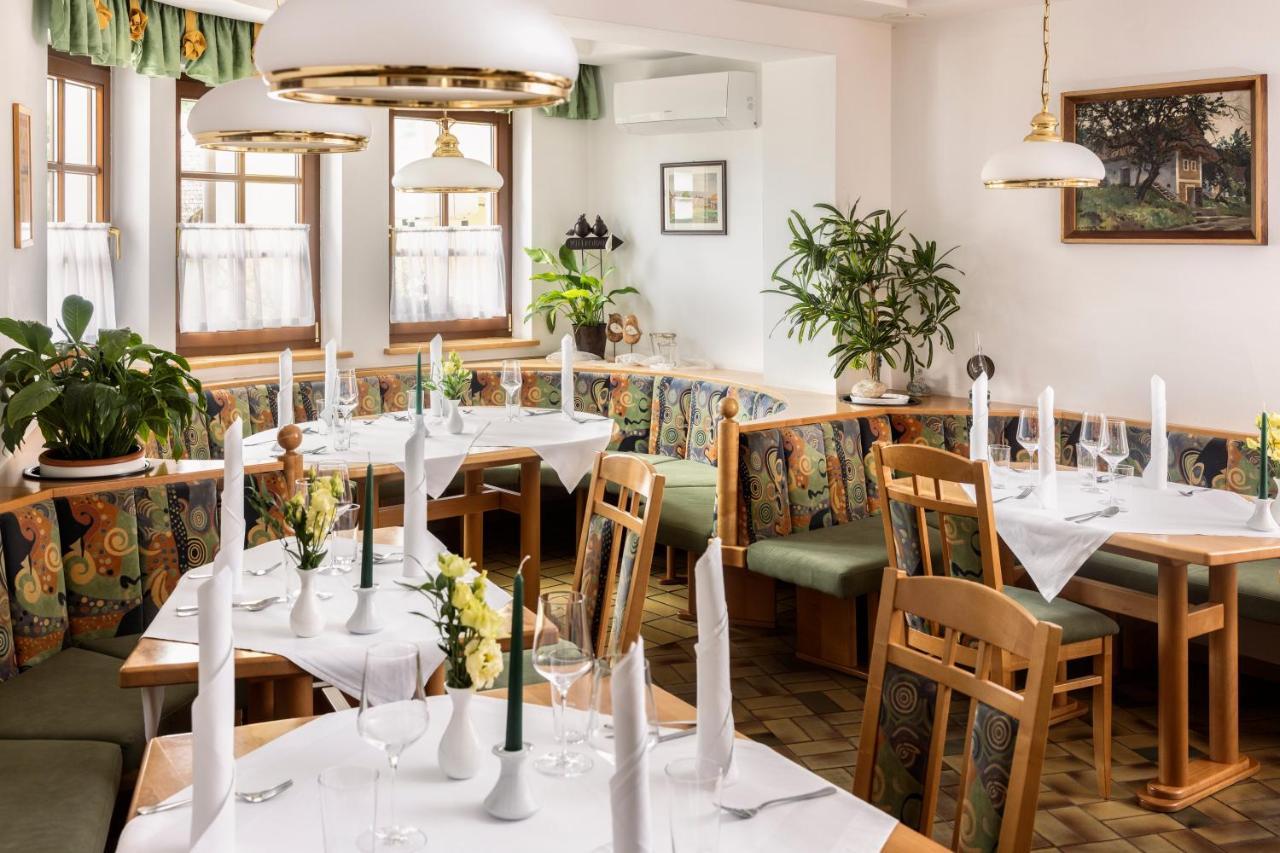 Genussgasthof & Hotel Beim Krutzler Heiligenbrunn エクステリア 写真