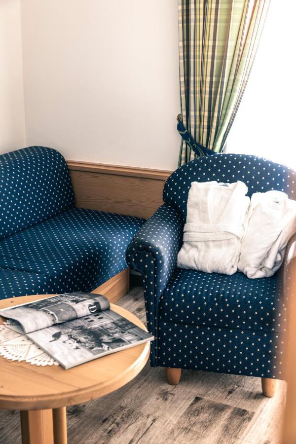 Genussgasthof & Hotel Beim Krutzler Heiligenbrunn エクステリア 写真