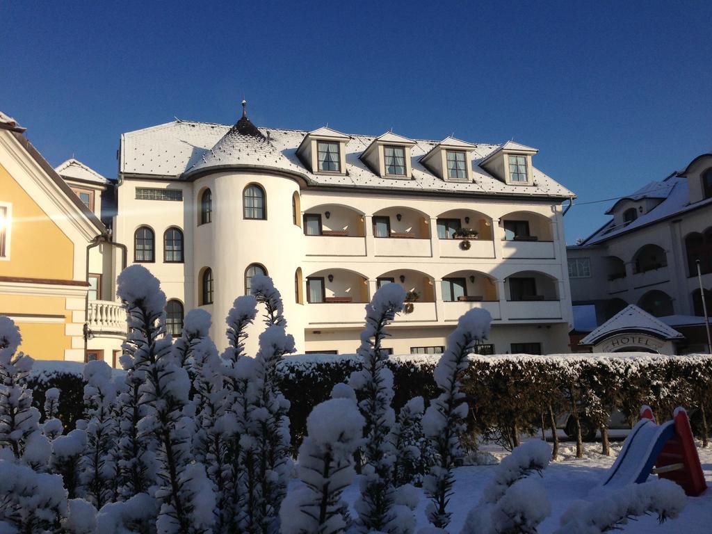 Genussgasthof & Hotel Beim Krutzler Heiligenbrunn エクステリア 写真